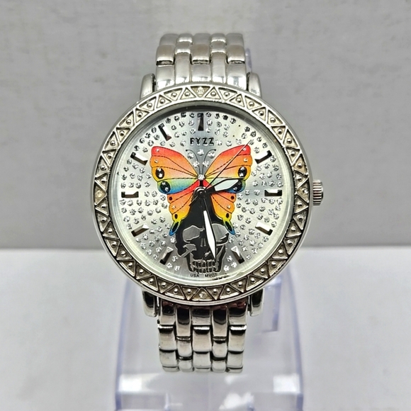 Womens Fyzz Silver Tone Crystals Butterfly Skull Watch Sparkle Gems New Battery - Picture 1 of 11